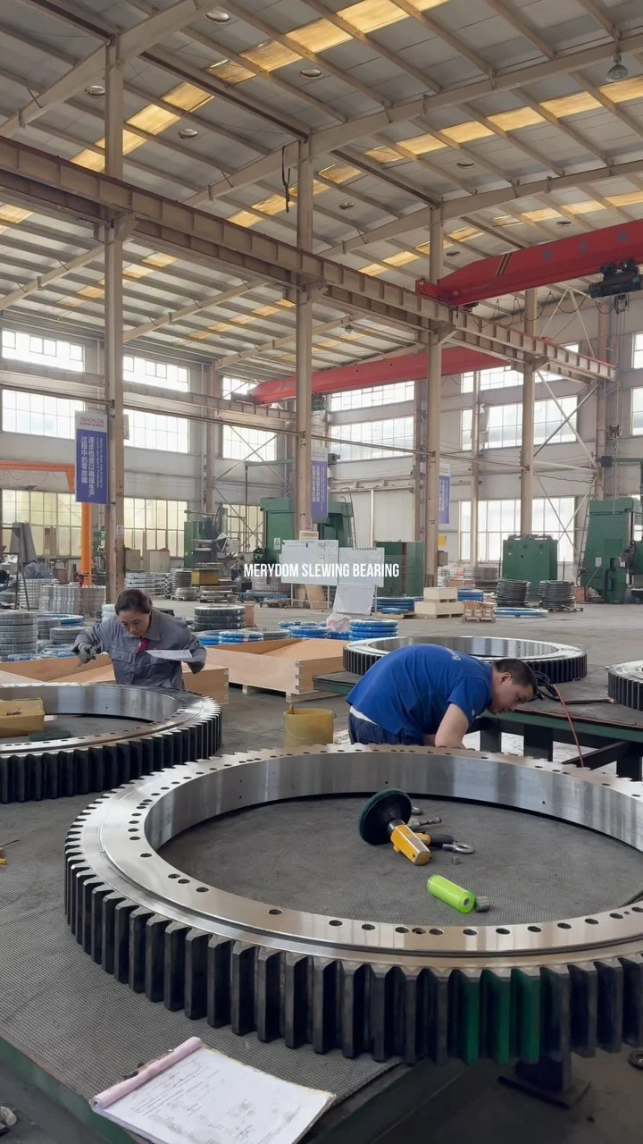 A three-row roller slewing bearing with a diameter of 2 meters customized for a Turkish customer.