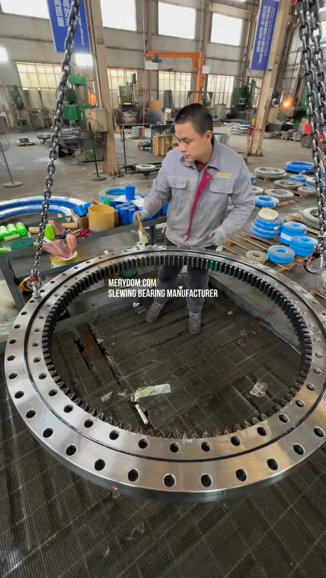 An internally geared slewing bearing, with an outer diameter of 1.2 meters, ordered by a customer from Türkiye,…