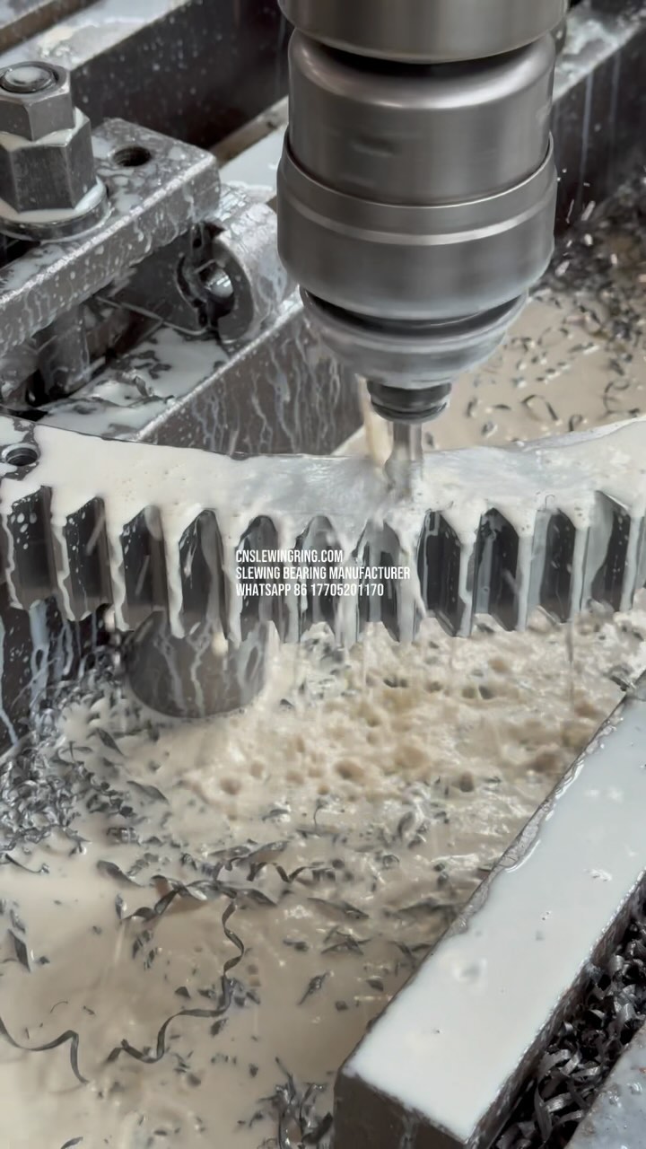 Slewing bearing mounting hole