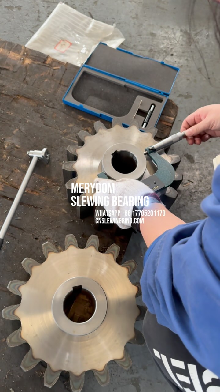 MERYDOM SLEWING BEARING WHATSAPP +86 17705201170 CNSLEWINGRING.COM