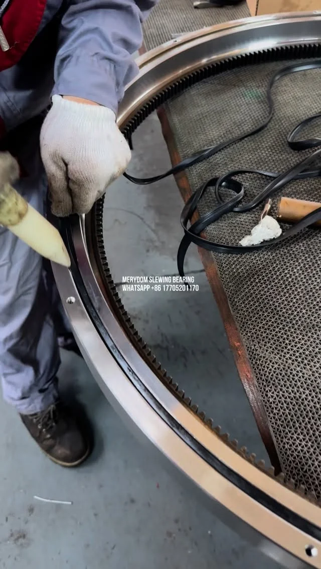 This customized thin-walled L-shaped slewing bearing, developed for special-purpose equipment, is engineered to allow effortless manual rotation by…