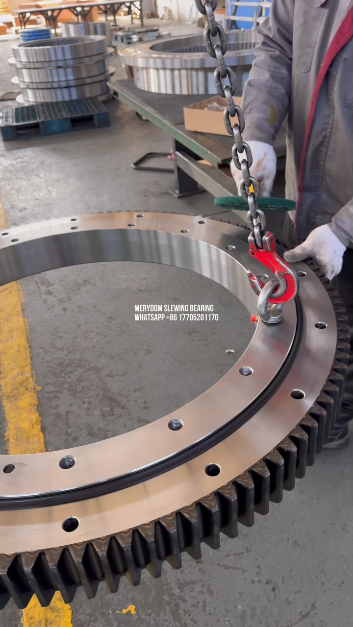 Cleaning the iron filings in the installation holes is a very important inspection step.