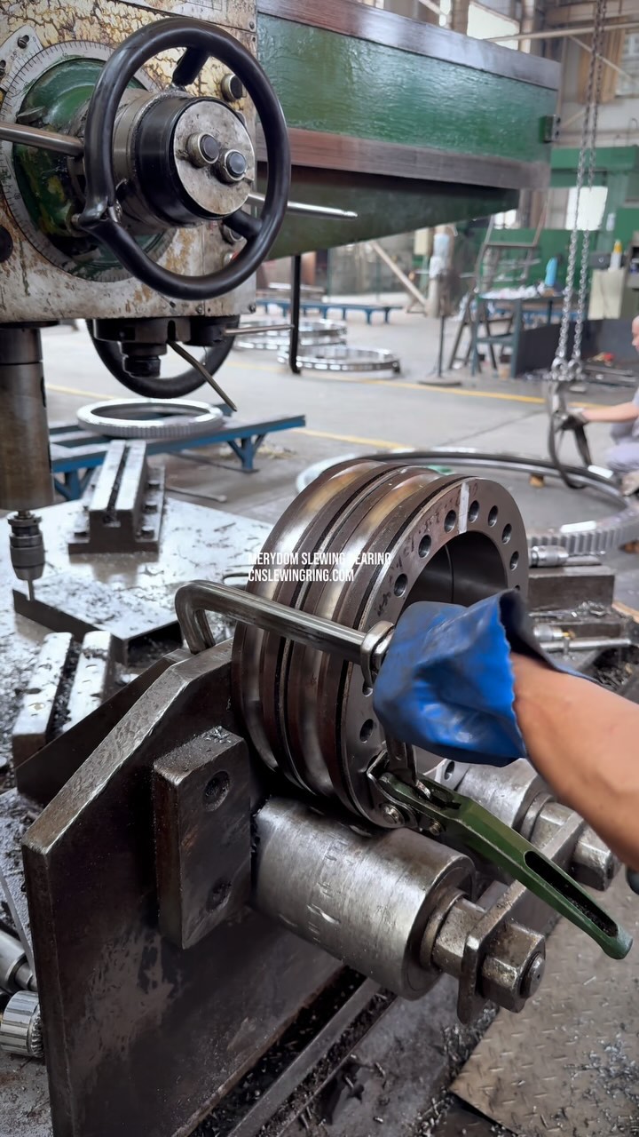 MERYDOM SLEWING BEARING CNSLEWINGRING.COM