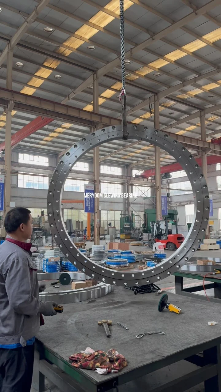 If you need to replace a new slewing bearing, please contact us. jovi@cnslewingring.com MERYDOM SLEWING BEARING WHATSAPP +86…