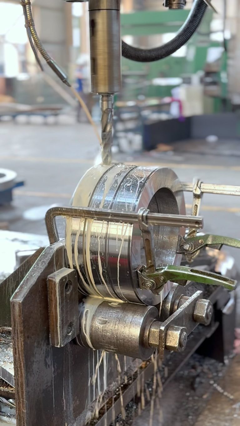 The steel balls and spacers inside the slewing bearing must be inserted through this hole.