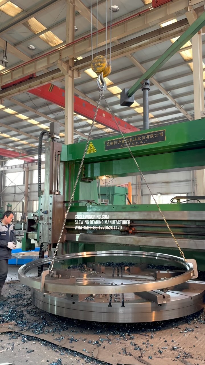 We manufacture and export large slewing bearings.