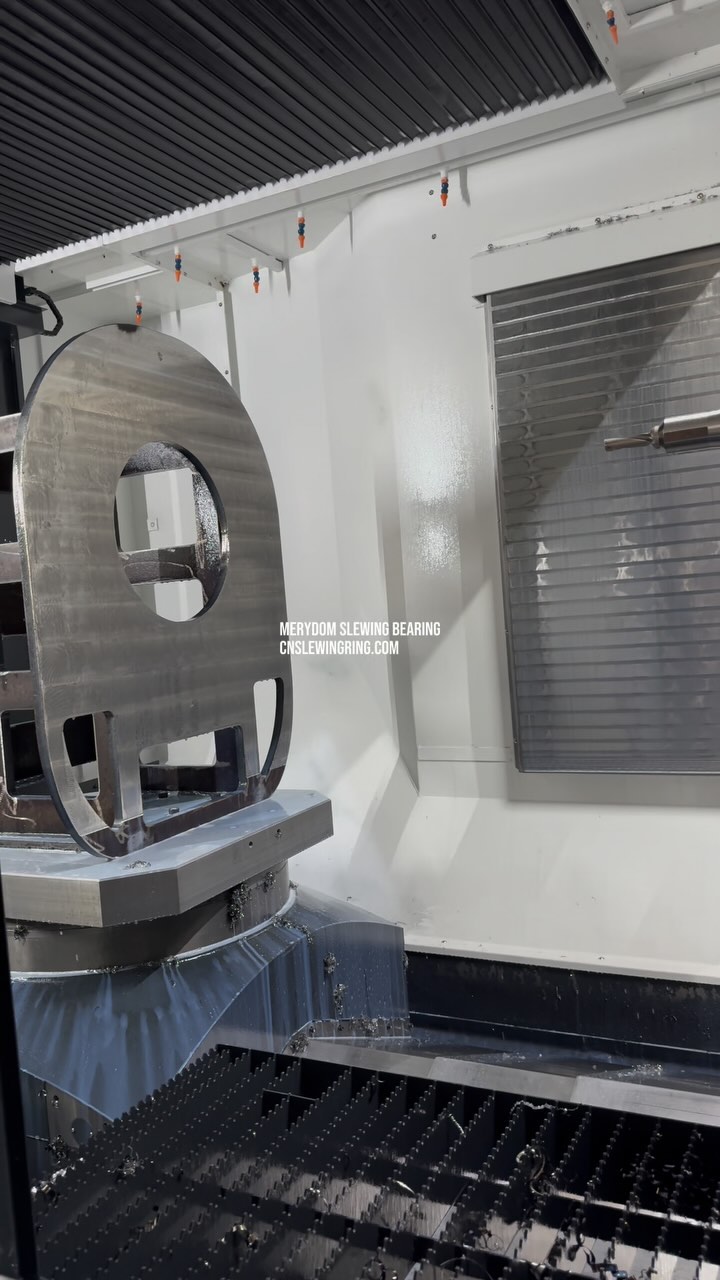 The slewing bearing with special structure needs to be processed by five-axis CNC.The fixture is almost complete.