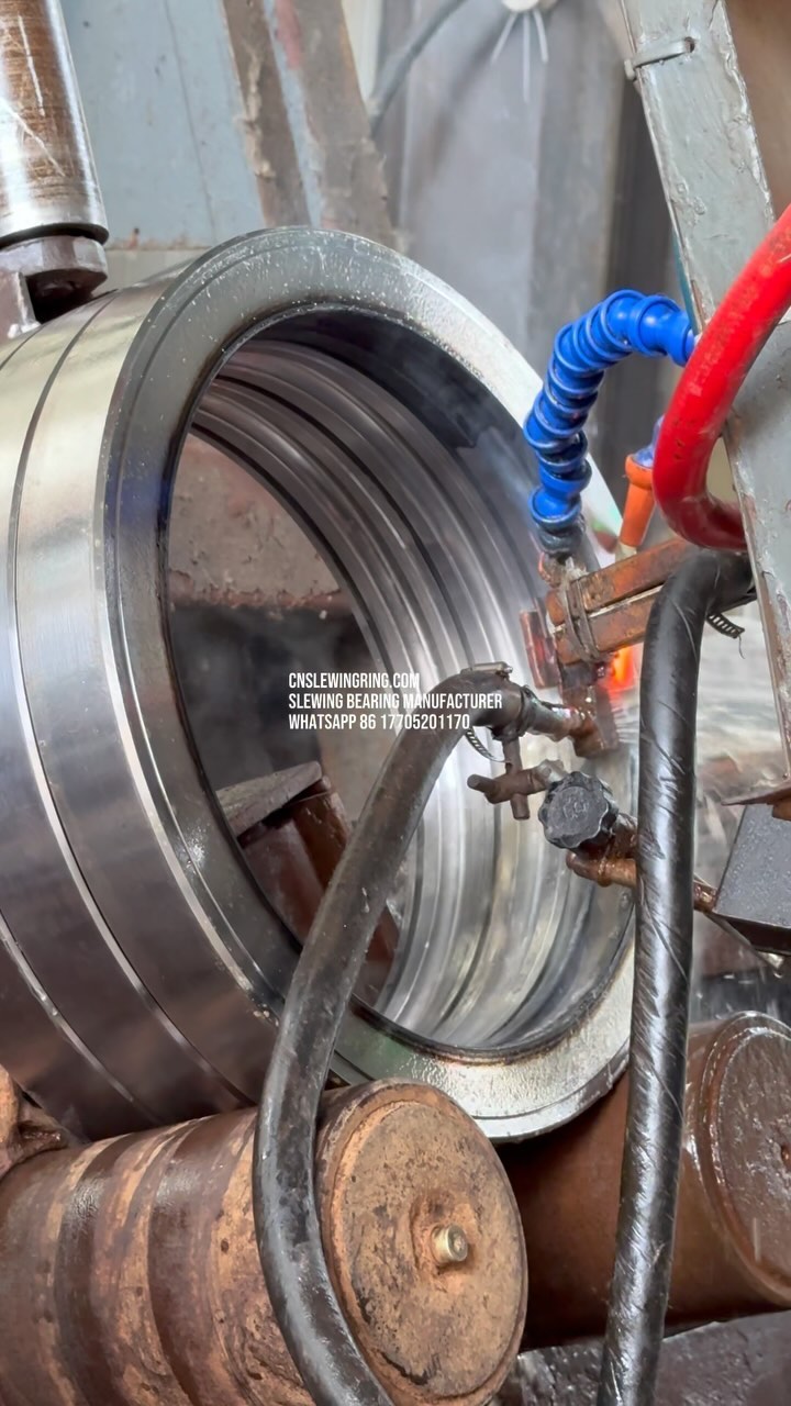 The slewing bearing raceway is quenched, and the material used is 42CrMo4 annular forgings. After quenching, the hardness…