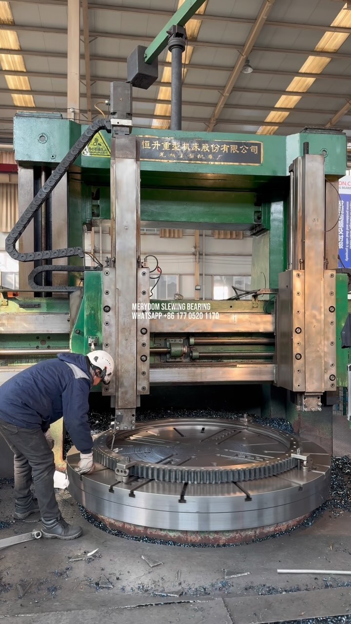 MERYDOM specializes in custom designing and manufacturing high-quality slewing bearings for customers.