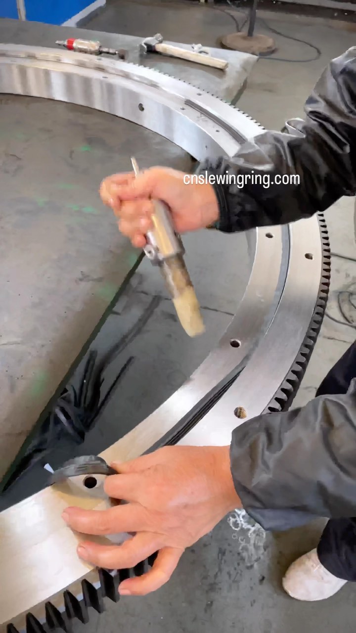 MERYDOM Fertigungsvideo 1139