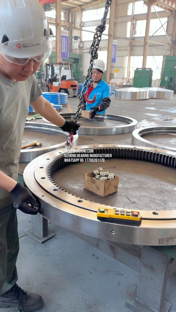 It‘s a new week again, and we continue our work.