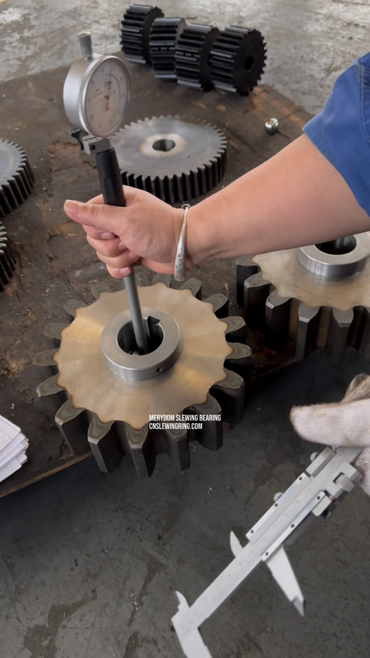 Our customers generally entrust us to produce the transmission gears that match the slewing bearings, rather than finding…
