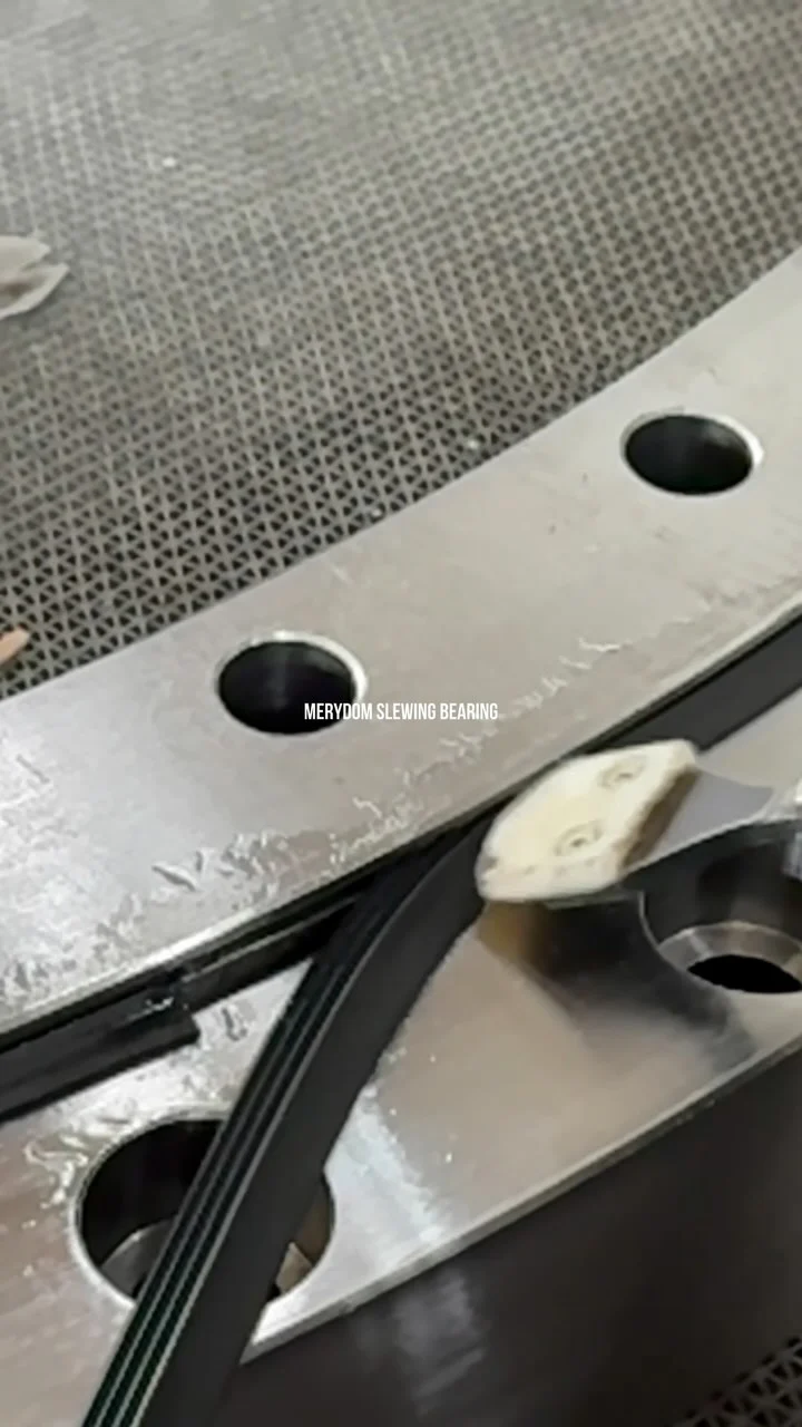 Installing seals for slewing bearings