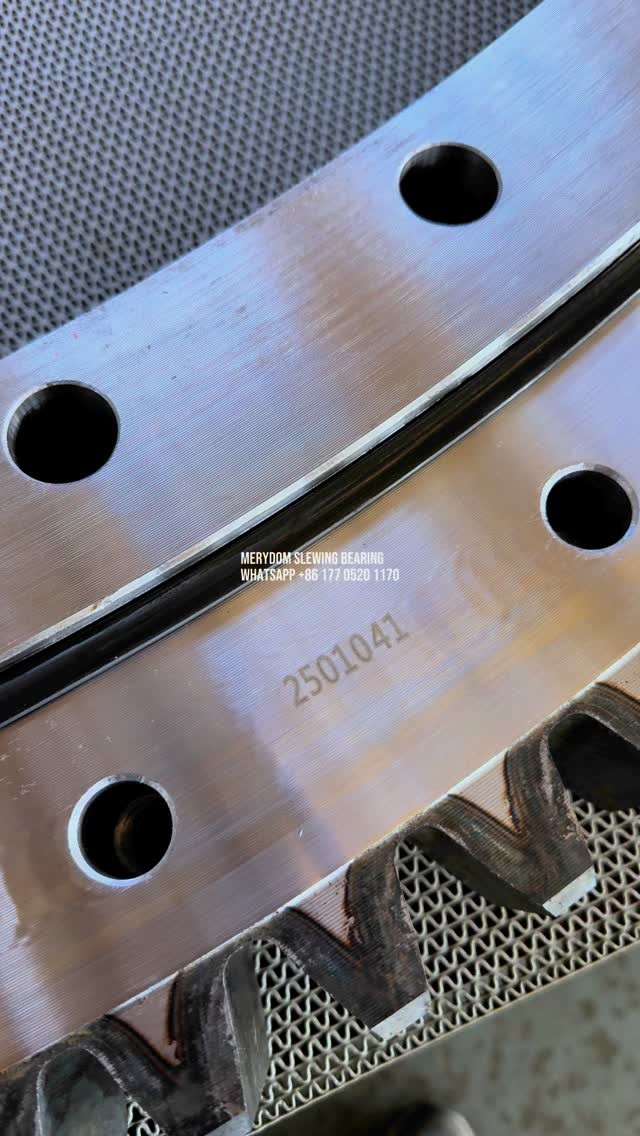 MERYDOM SLEWING BEARING, outer diameter 1800mm, single-row ball raceway, external gear structure, gear hardened, shipped to the Czech…