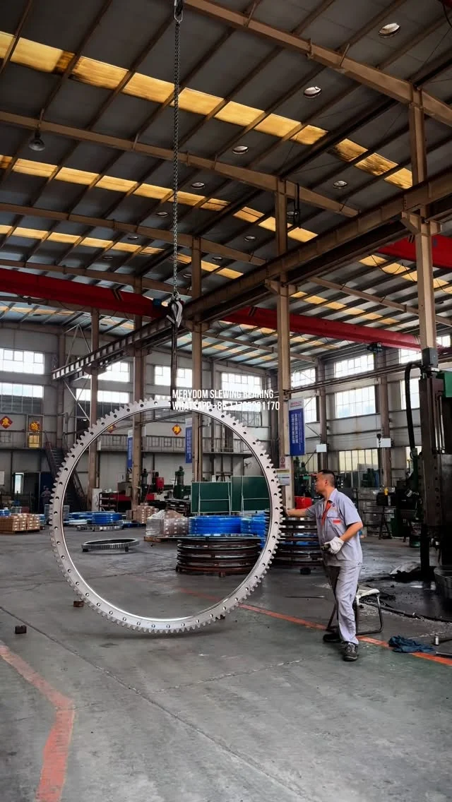 2.5m outer diameter, large heavy-load slewing bearing, 8500USD.