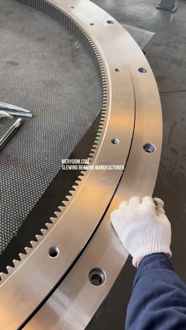 MERYDOM specializes in precision slewing bearings for heavy-duty machinery and critical rotation systems, including crane equipment, industrial platforms,…
