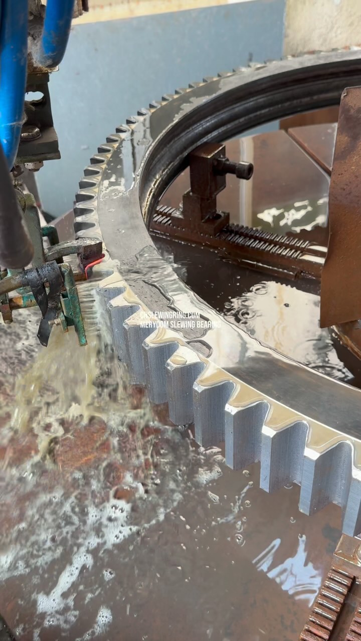 The hardness of the slewing bearing gear will be enhanced after quenching.