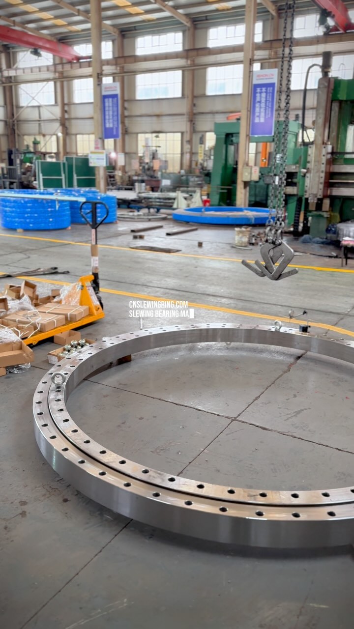 We manufacture and export high quality Slewing Bearings.