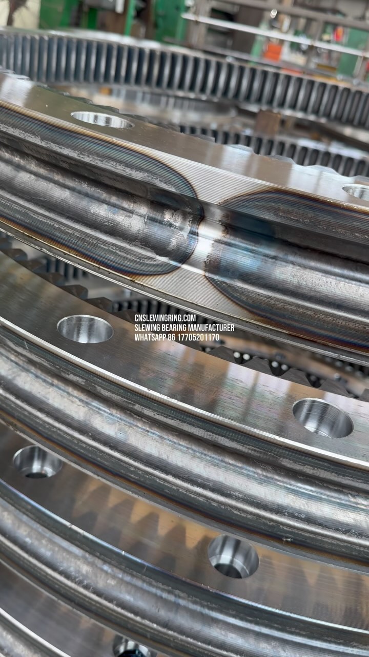 Inner ring of slewing bearing. cnslewingring.com Slewing bearing manufacturer WhatsApp 86 17705201170