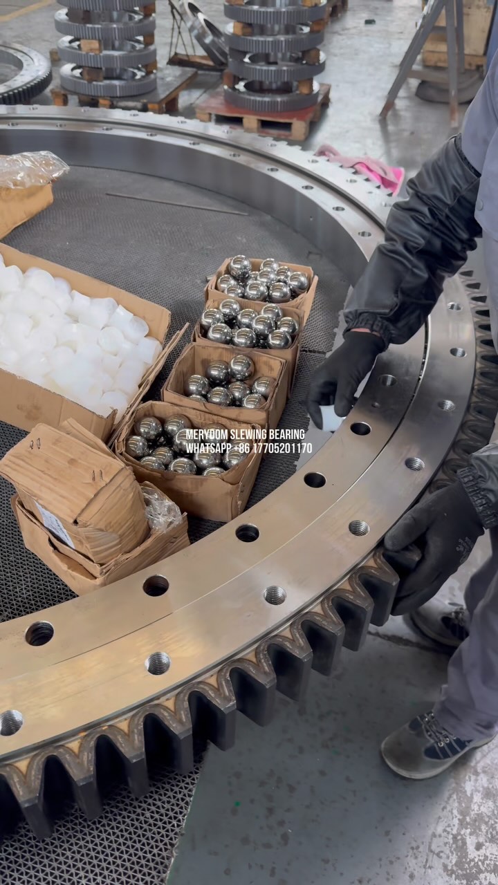 MERYDOM SLEWING BEARING WHATSAPP +86 17705201170 CNSLEWINGRING.COM