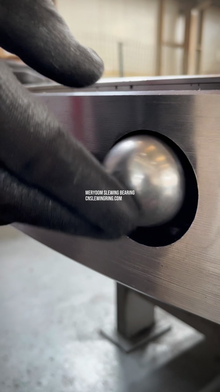 The process of slewing bearing assembly