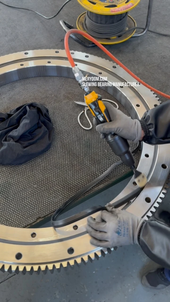 Manufacturing You Can Verify. Performance You Can Trust. MERYDOM SLEWING BEARING Custom and standard slewing bearings engineered for…