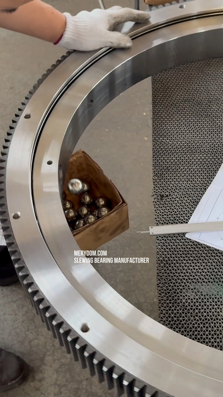MERYDOM SLEWING BEARING — Precision in Motion. Reliability in Every Rotation. Engineered for demanding applications, built for long-term…